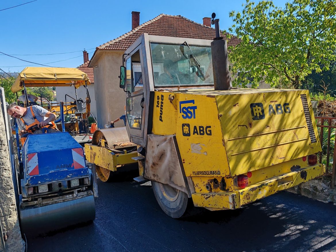 Počelo asfaltiranje ulice Jurija Gagarina u Vladičinom Hanu