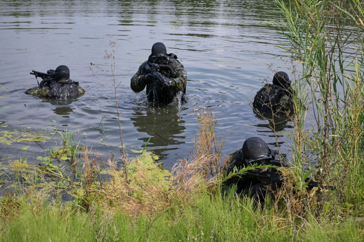 72 brigada za specijalne operacije i 63 padobranska brigada