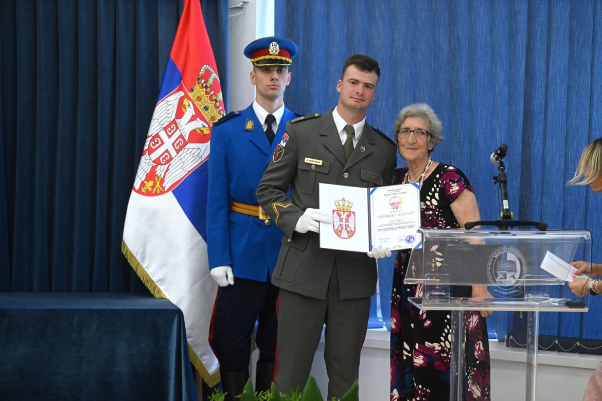 Uručene diplome i nagrade kadetima Vojne akademije i Medicinskog fakulteta VMA