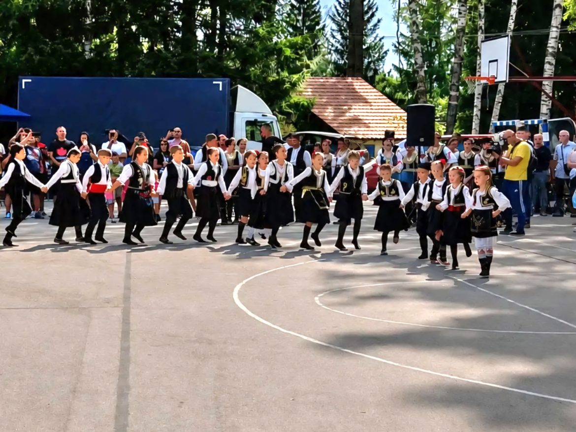 Miholjski susreti sela 2026 na Vlasinskom jezeru